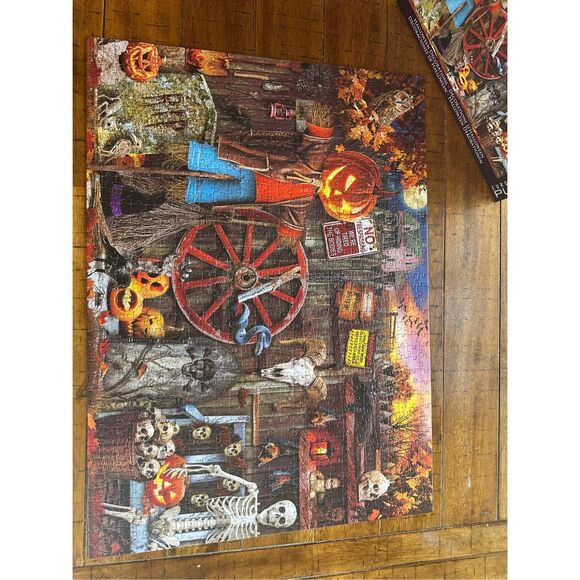 Eurographics Jigsaw Puzzle; Halloween Decorations; 1000 pieces - Picture 2 of 2